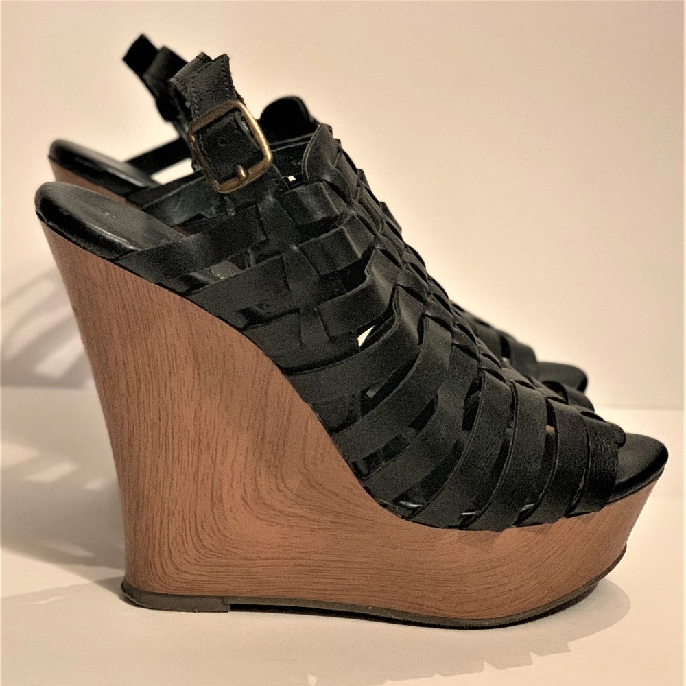 Mossimo Supply Co. Strappy platform Wedge sandles